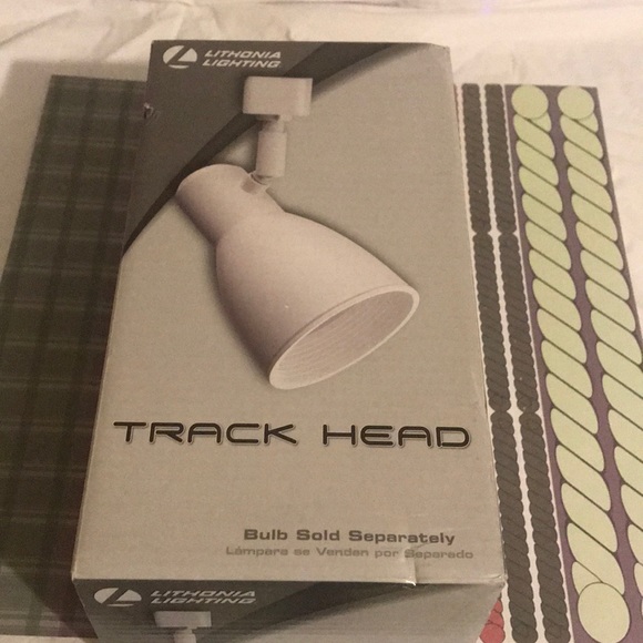 Track Head Lighting - Picture 1 of 2